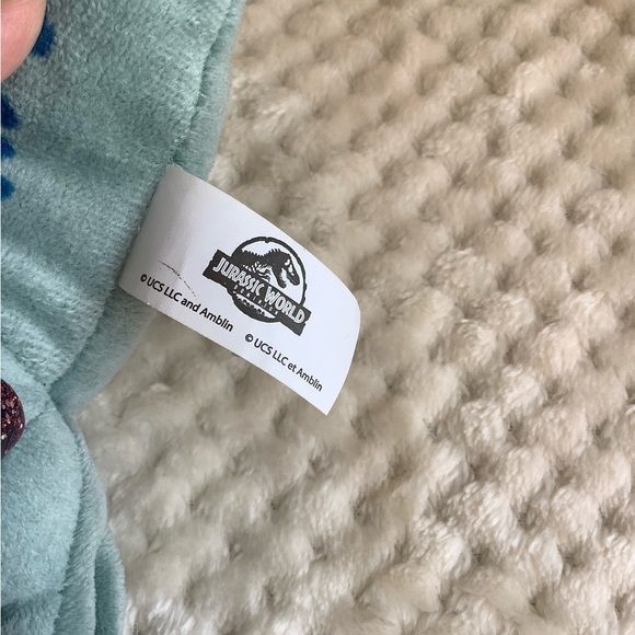 Jurassic World Blue Dinosaur Velociraptor Stuffed Animal Plush Toy - Picture 4 of 7